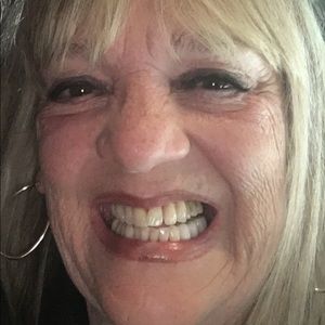 Meet your Posher, Regina